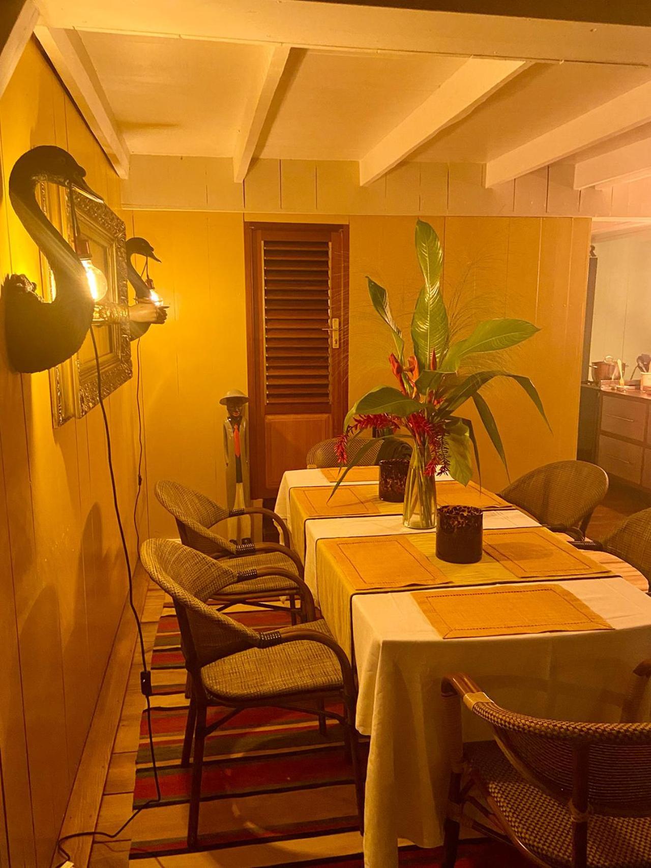 Chambre D'Hotes Le Sucrier Goyave Esterno foto